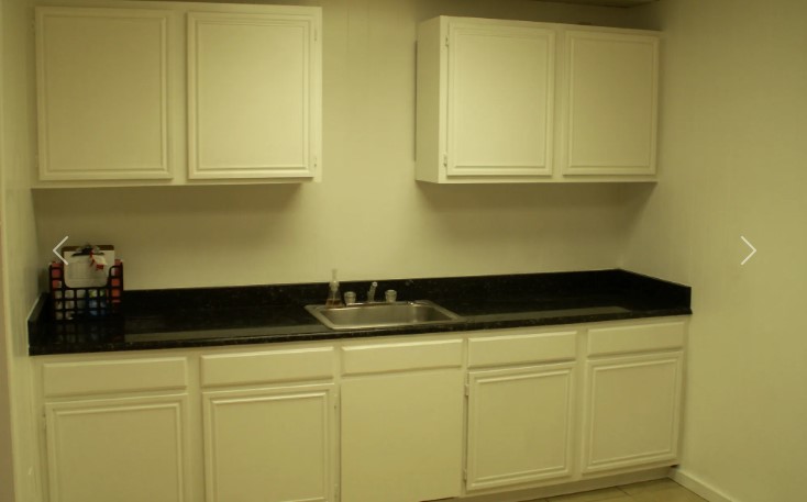 Mustang Plaza Euless Blvd